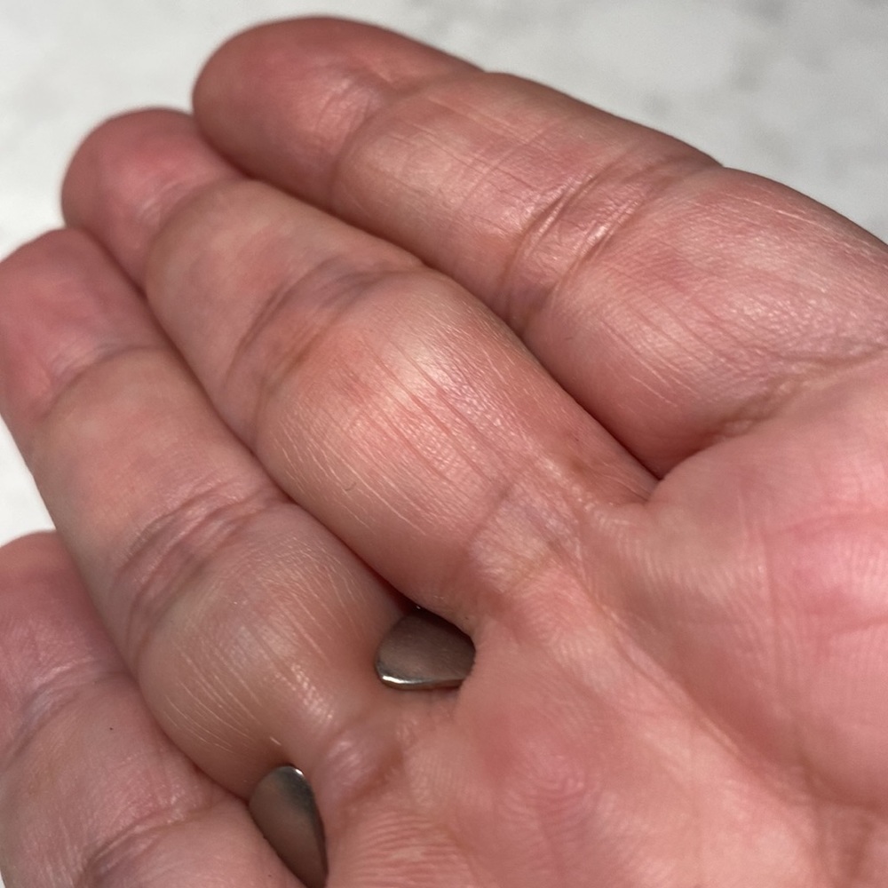 Ring - adjustable - Picture 2 of 4